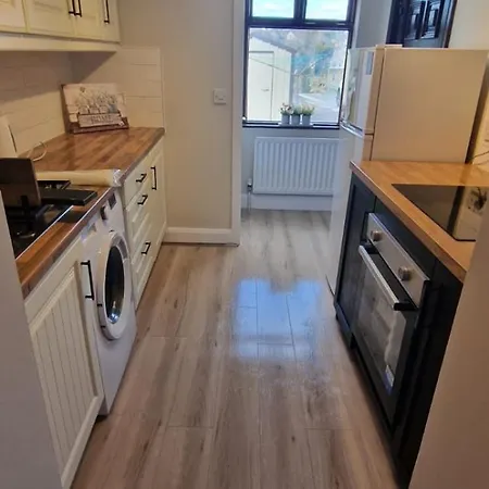 Cosy Town Holiday home *
